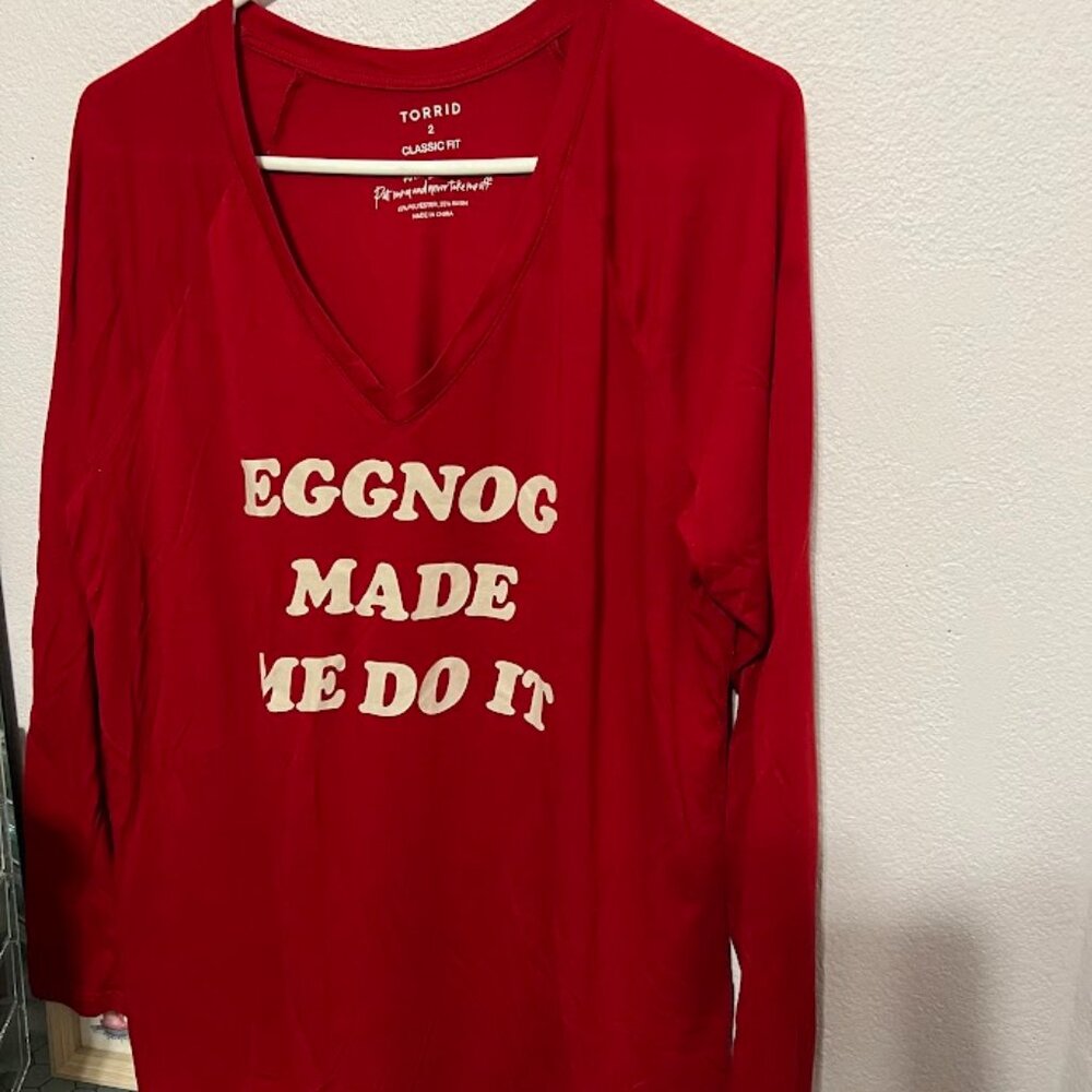 Torrid Classic fit Eggnog made me do it Size 2X graphic v-neck T